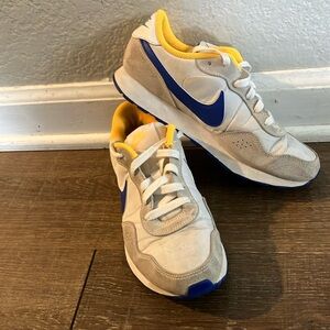 Nike Women’s Retro Running Shoes